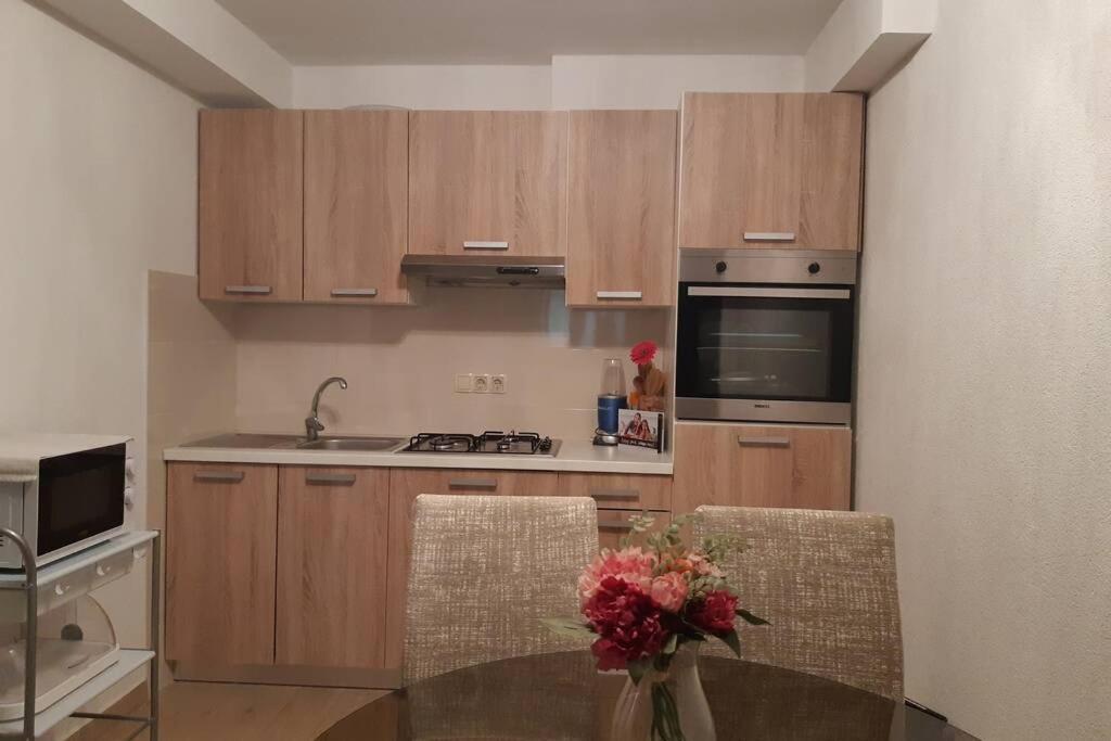 Apartmant Angel Wings โอมิช ภายนอก รูปภาพ